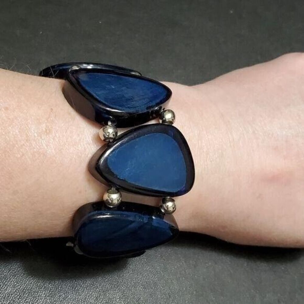 Blue, black and silver bracelet 7"